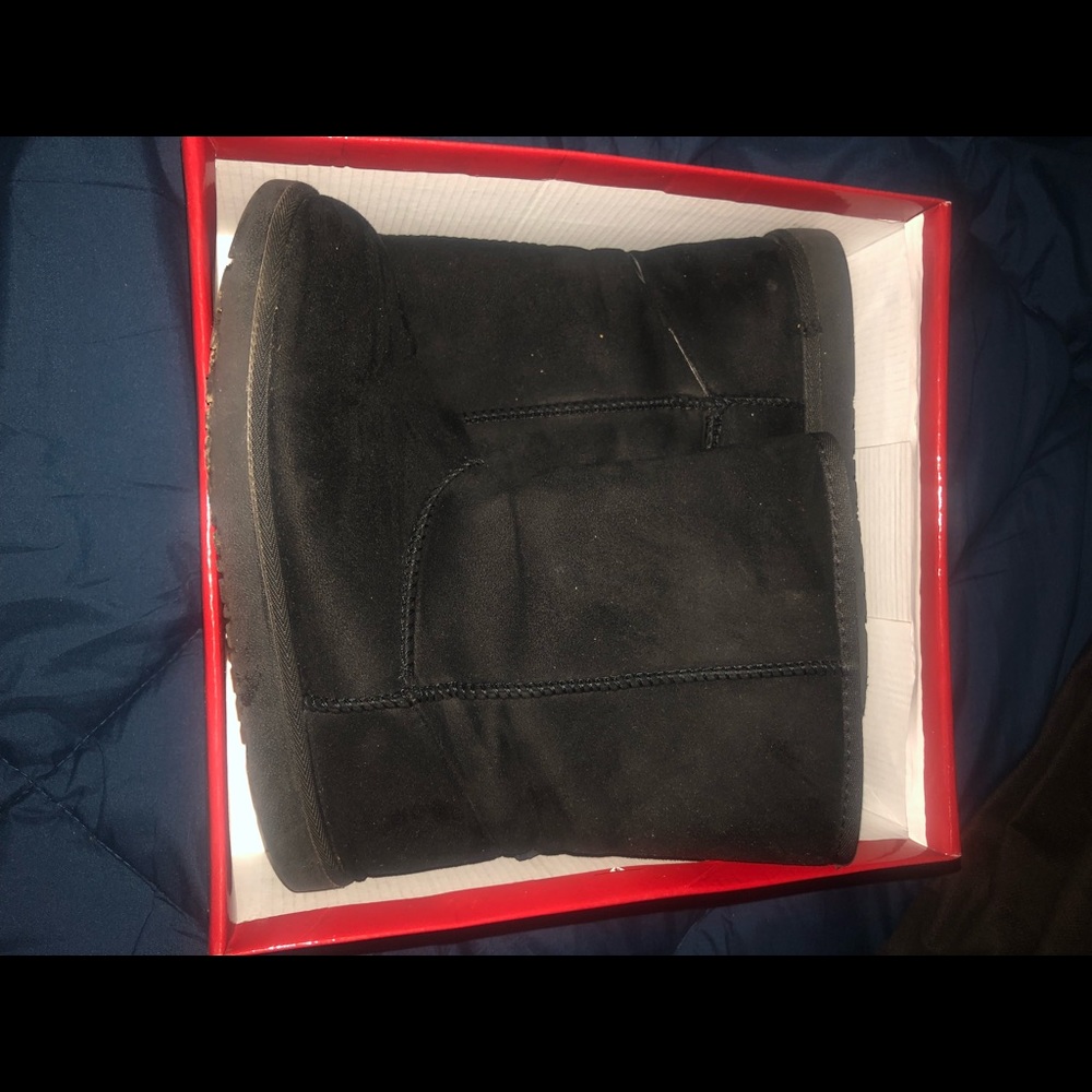 Black anklet boots